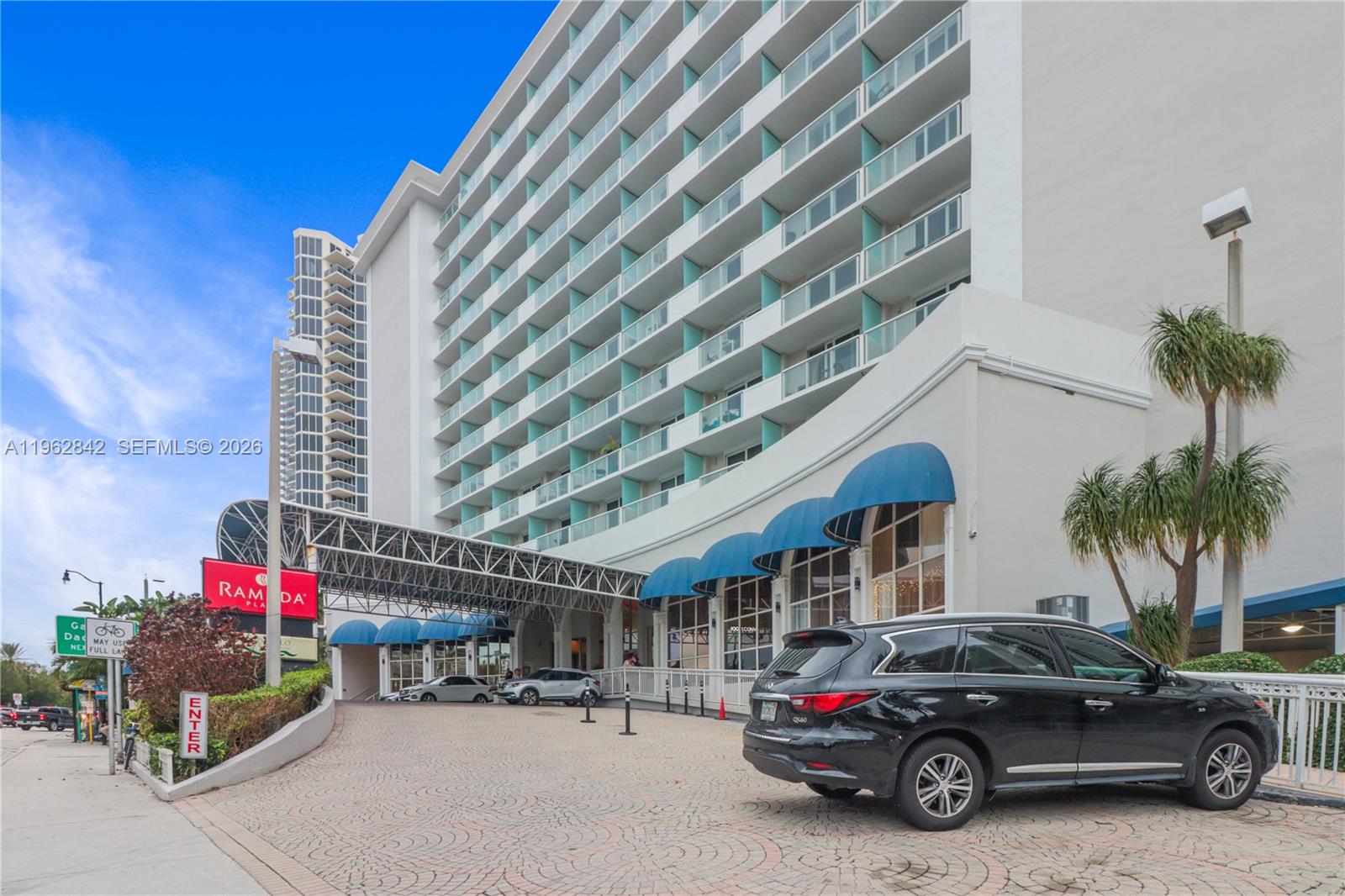 THE AVENTURA BEACH CLUB C - Residential