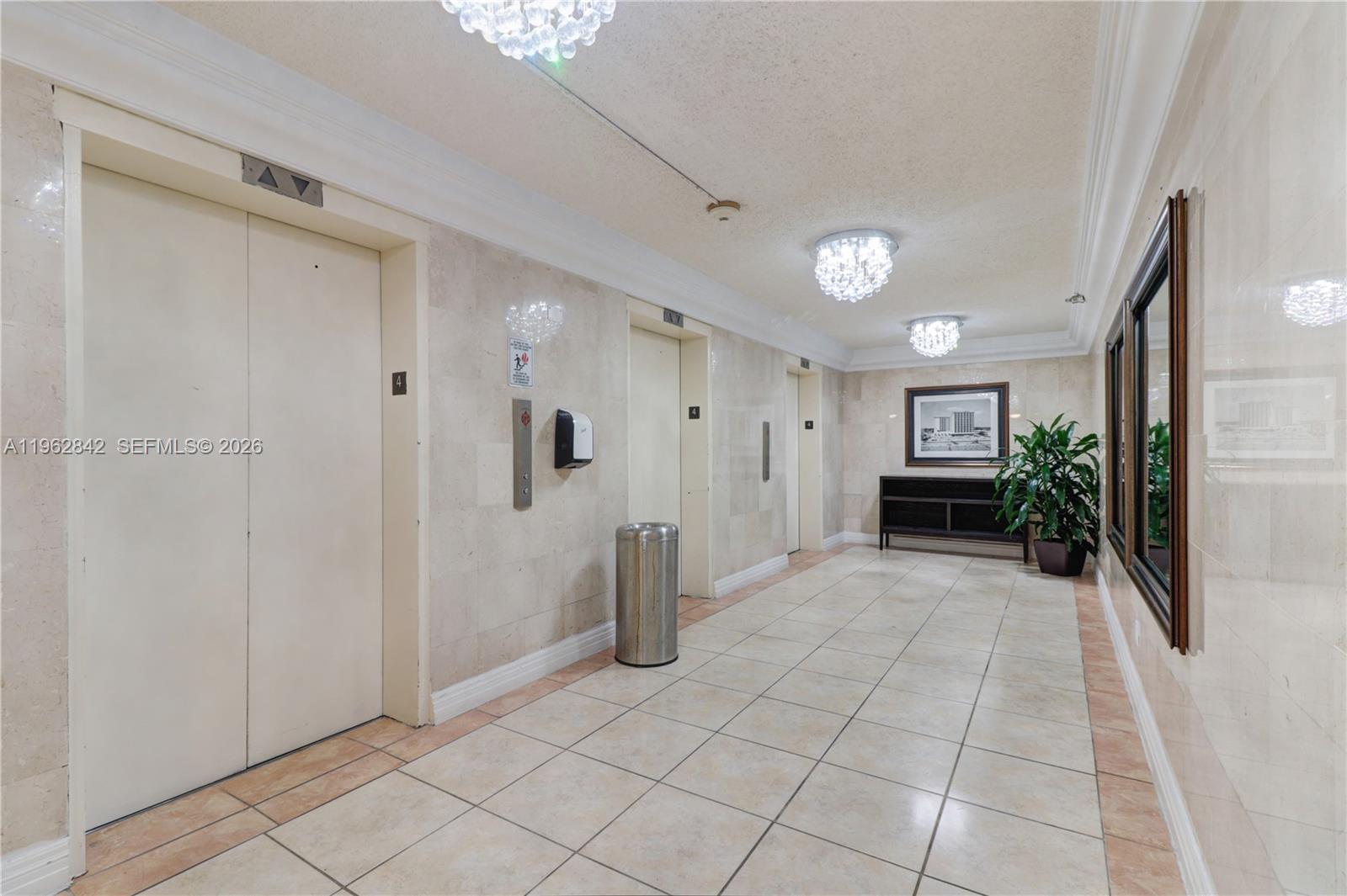 THE AVENTURA BEACH CLUB C - Residential
