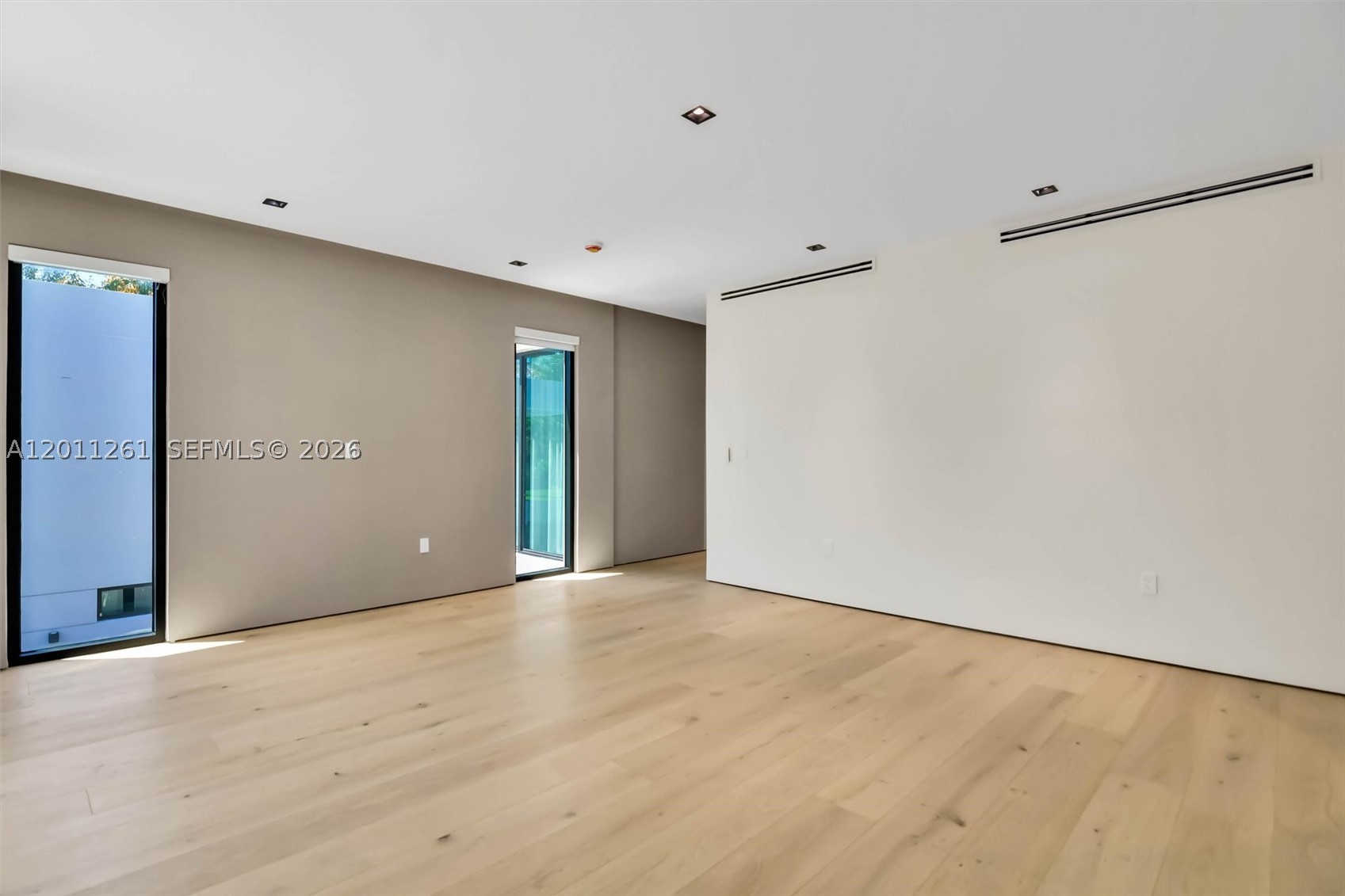 BRICKELL ESTATES - Residential