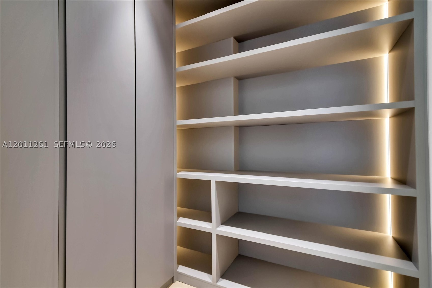 BRICKELL ESTATES - Residential