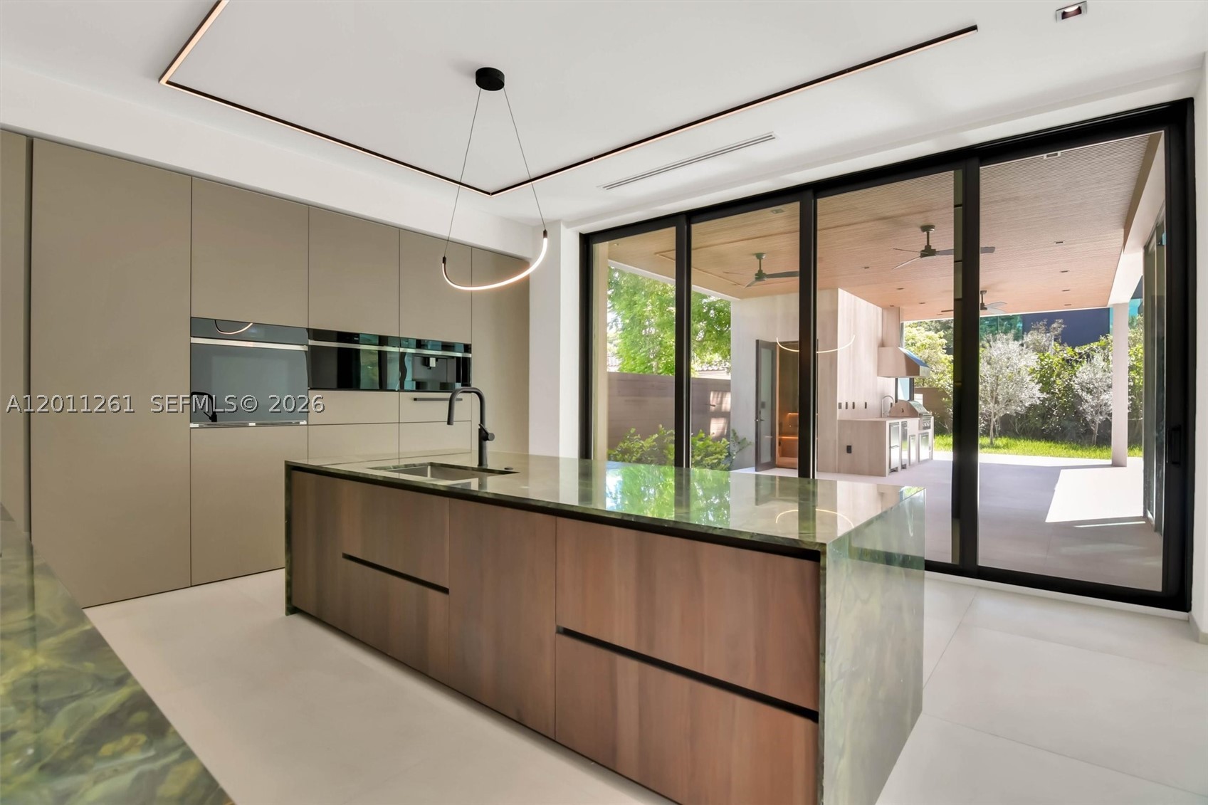 BRICKELL ESTATES - Residential