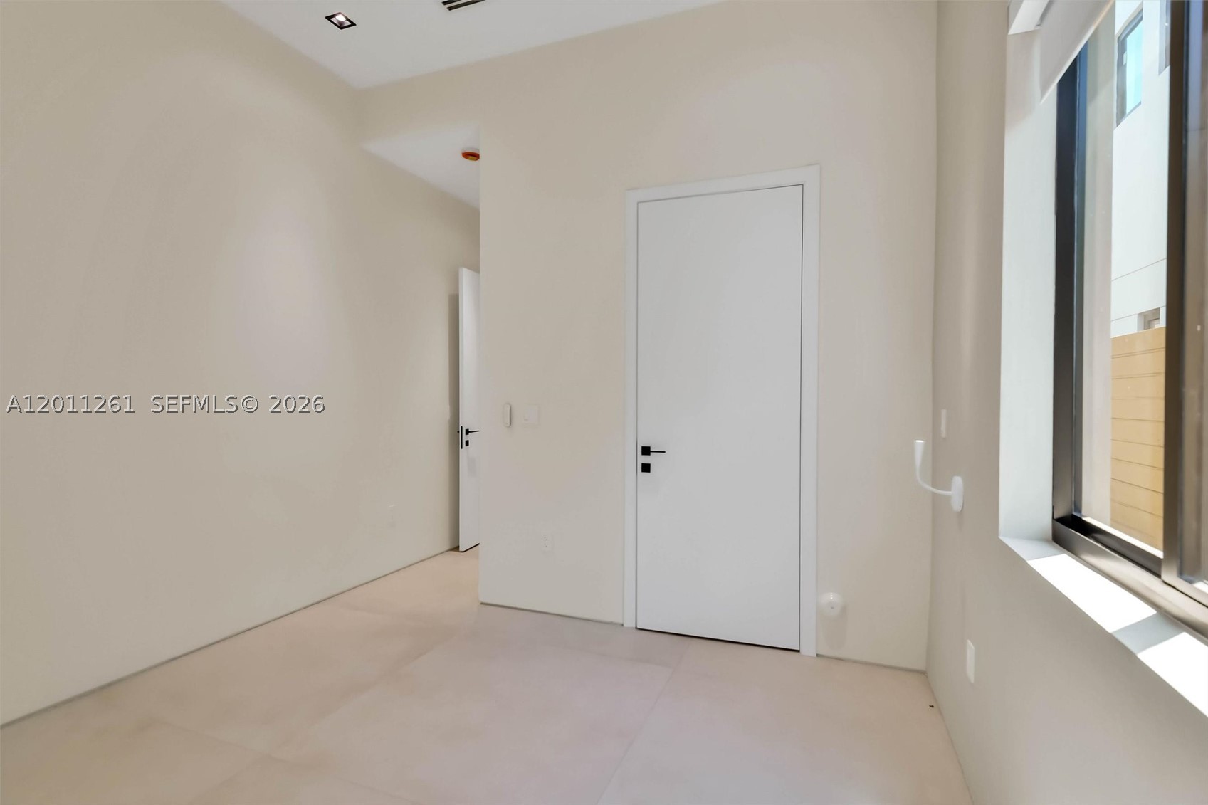 BRICKELL ESTATES - Residential
