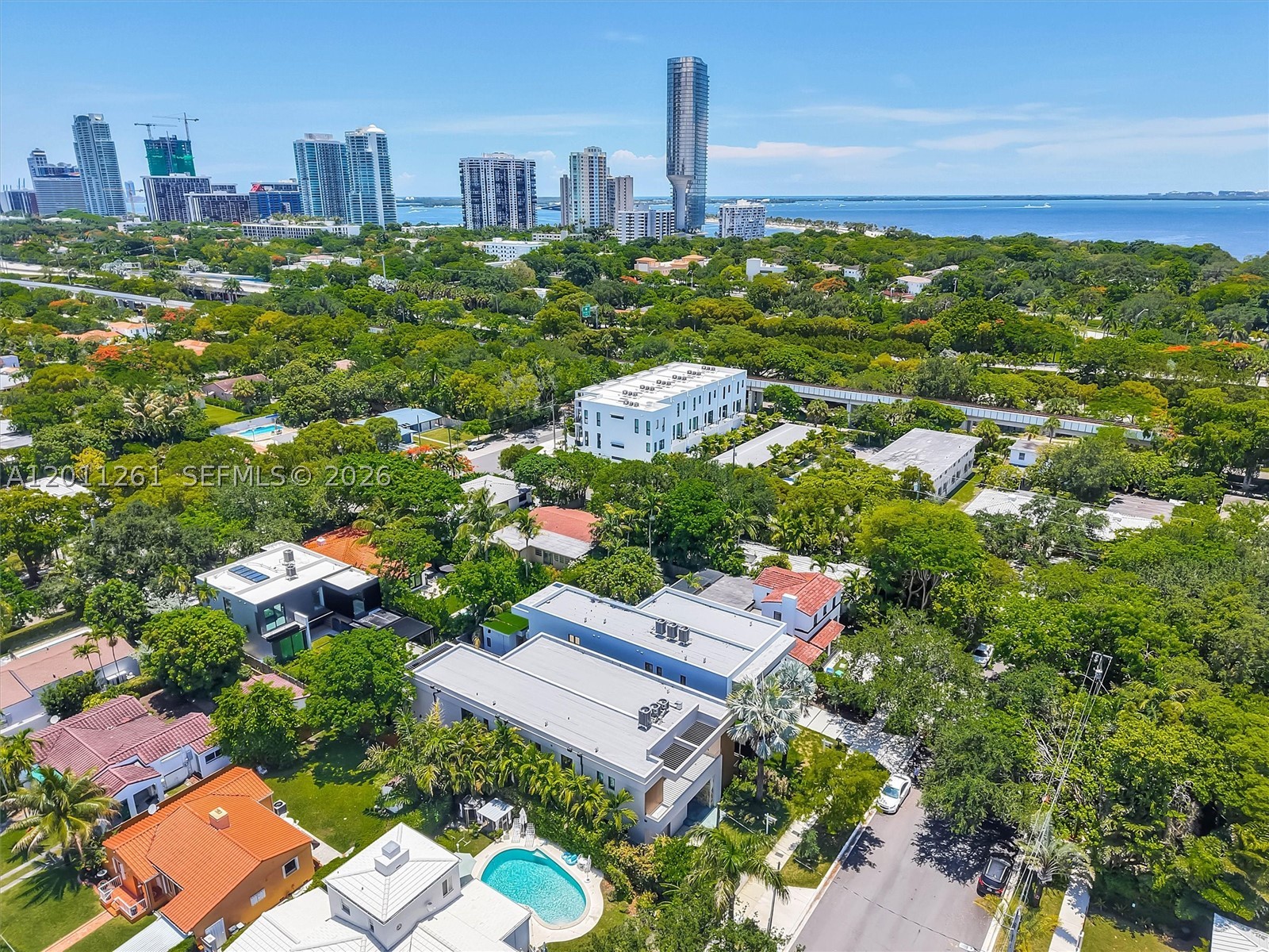 BRICKELL ESTATES - Residential