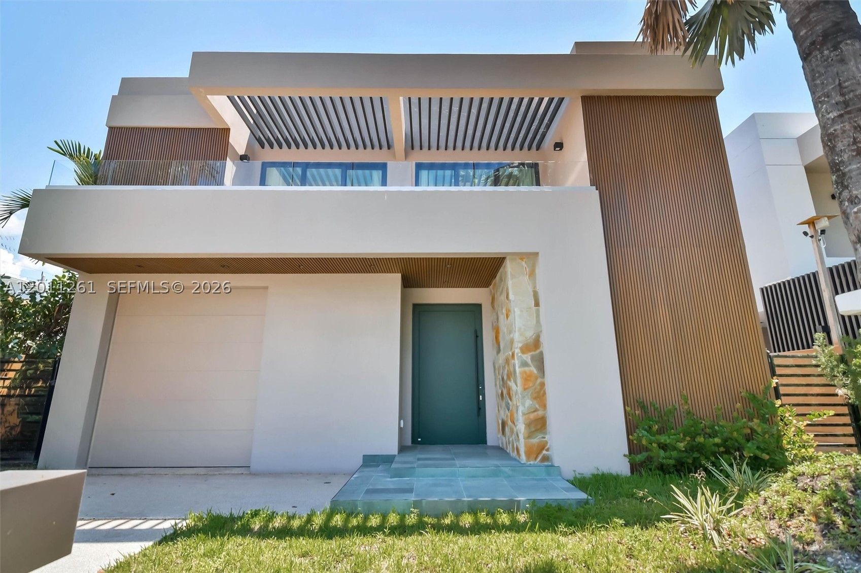 BRICKELL ESTATES - Residential