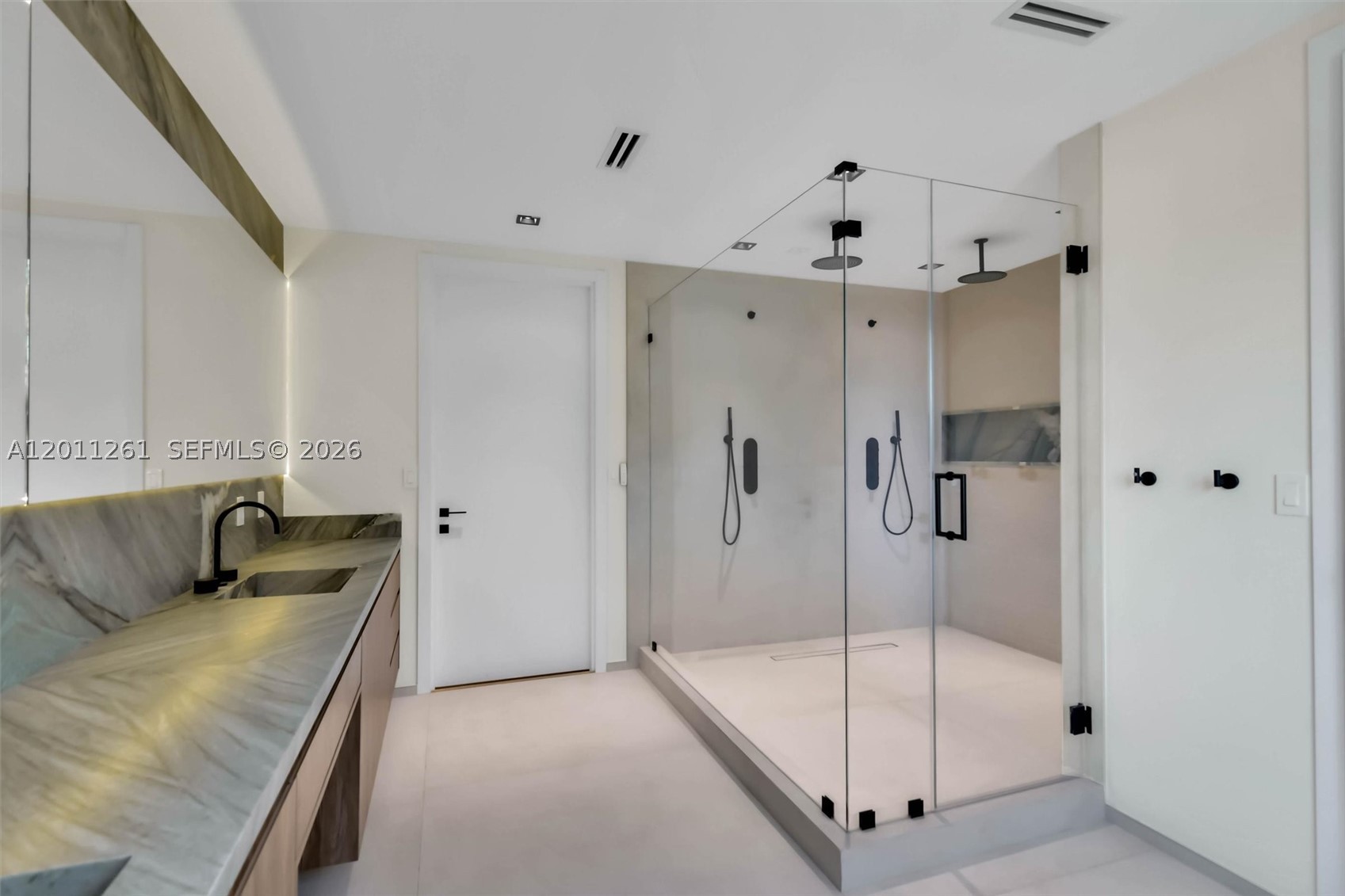 BRICKELL ESTATES - Residential
