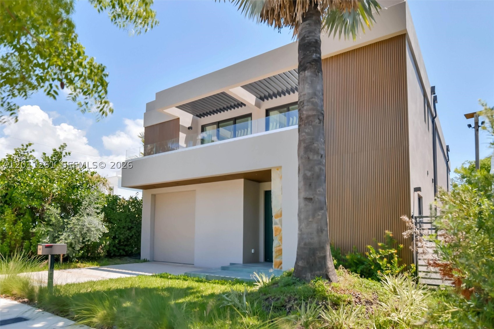 BRICKELL ESTATES - Residential