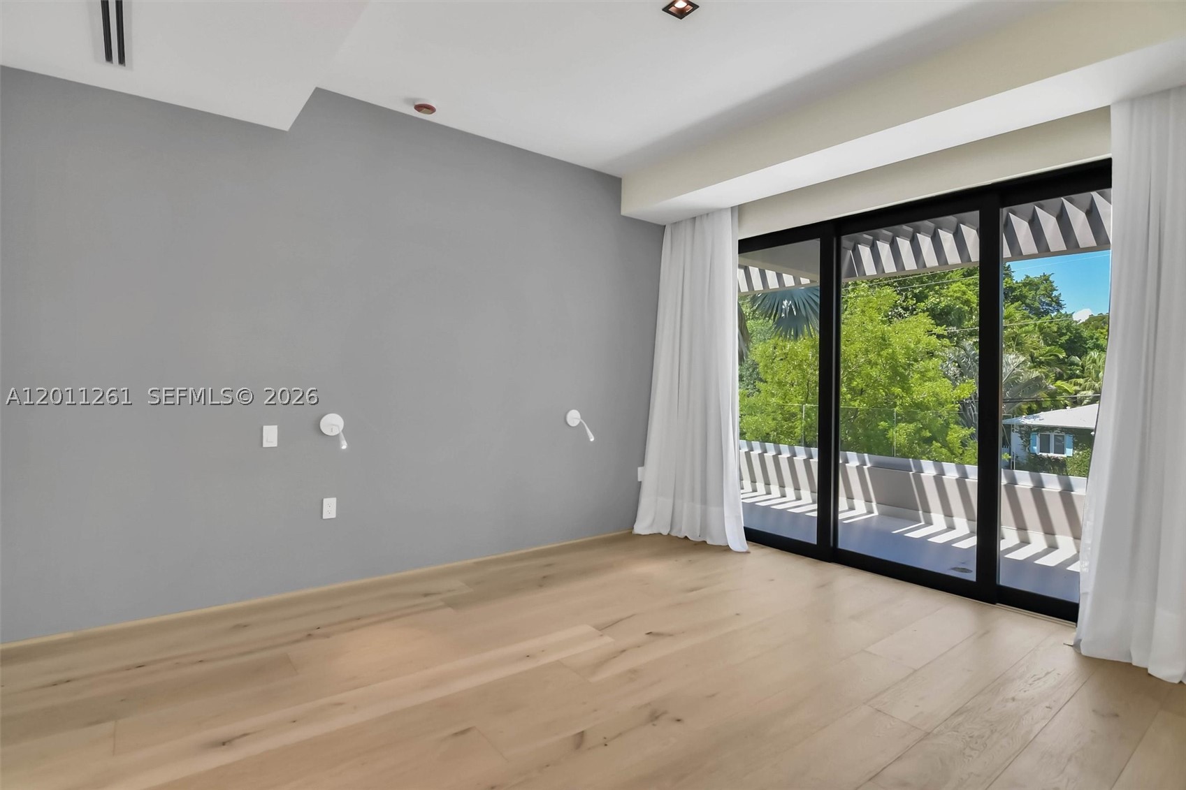 BRICKELL ESTATES - Residential