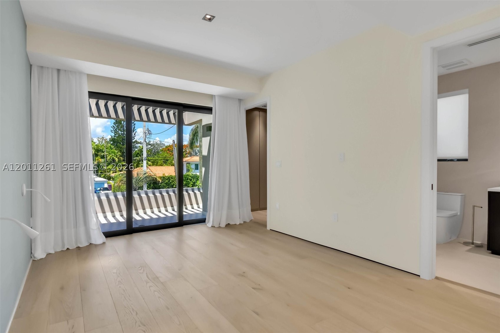 BRICKELL ESTATES - Residential