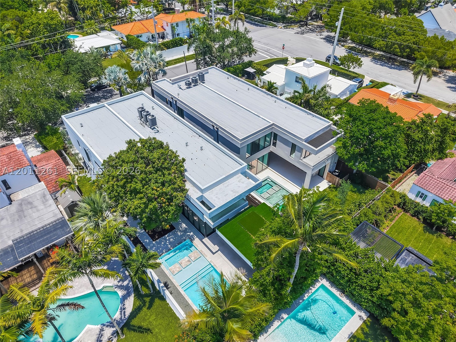 BRICKELL ESTATES - Residential