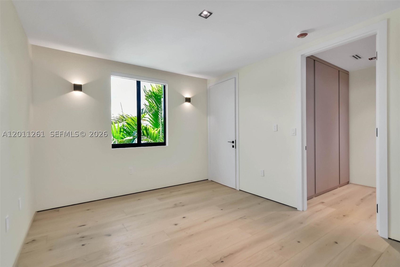 BRICKELL ESTATES - Residential