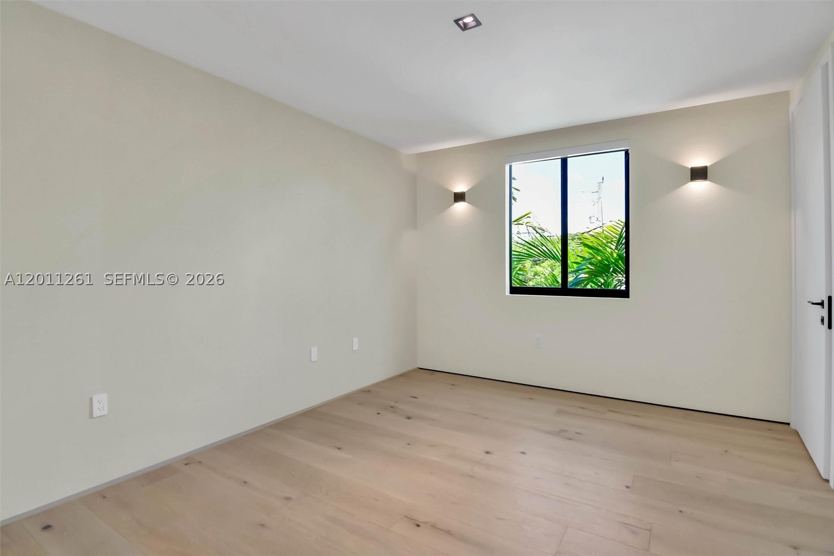 BRICKELL ESTATES - Residential