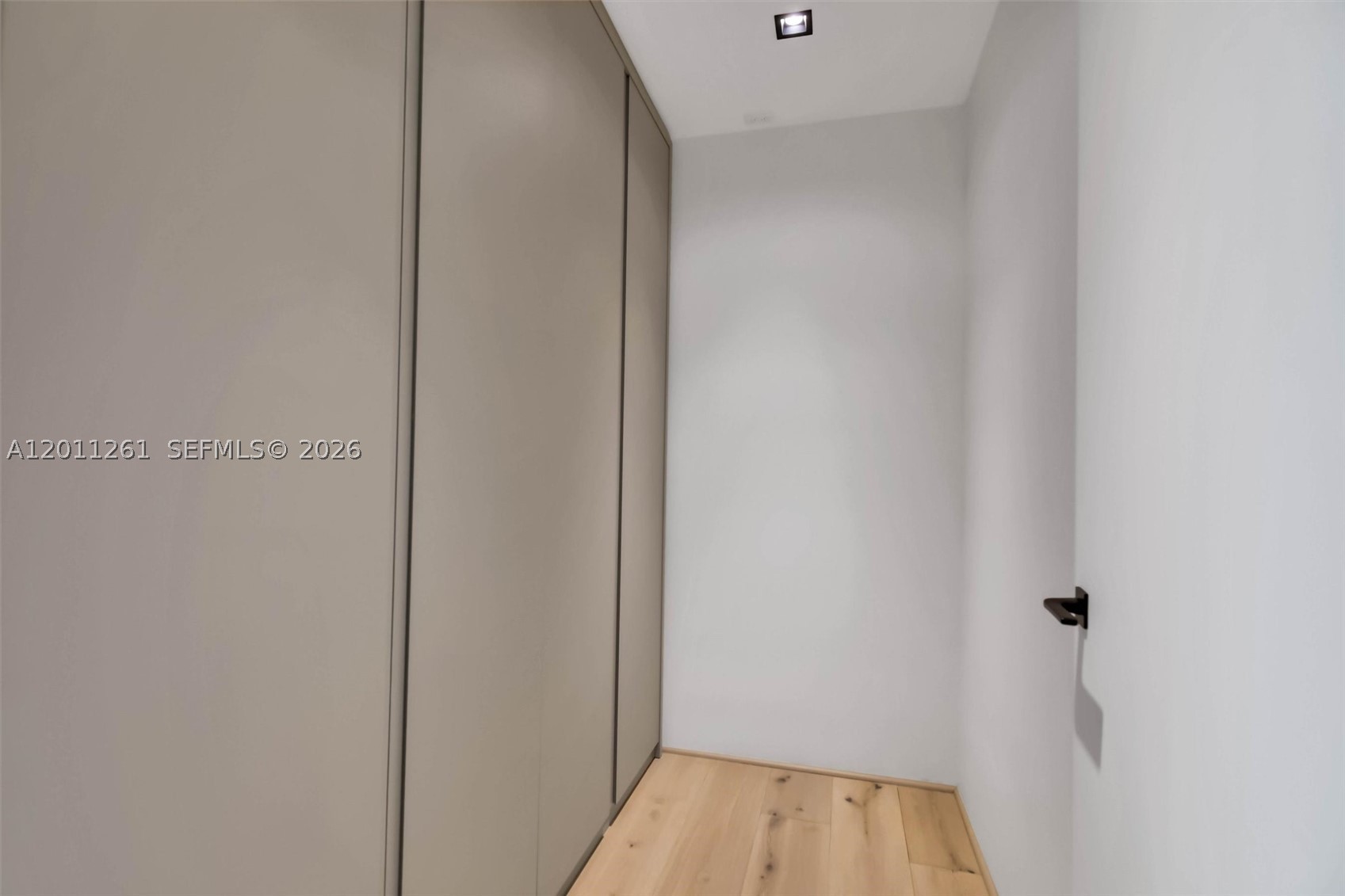 BRICKELL ESTATES - Residential