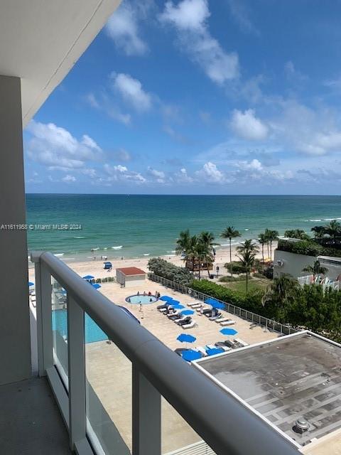 THE AVENTURA BEACH CLUB C - Residential