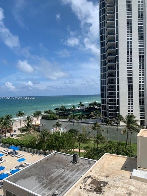 THE AVENTURA BEACH CLUB C - Residential