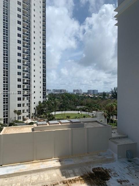 THE AVENTURA BEACH CLUB C - Residential