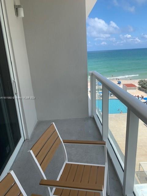 THE AVENTURA BEACH CLUB C - Residential