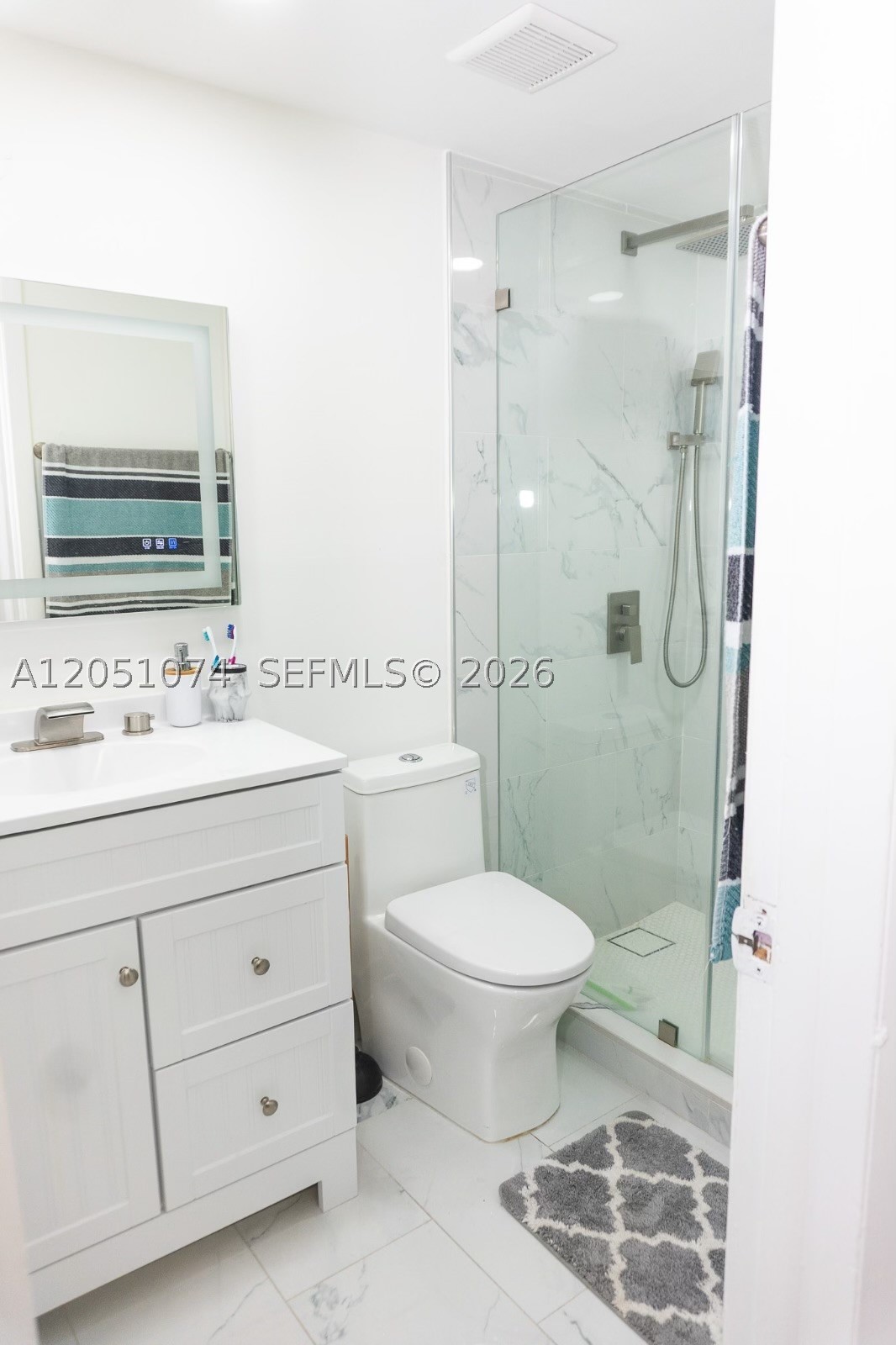 MORADA NO 1 CONDO - Residential Lease
