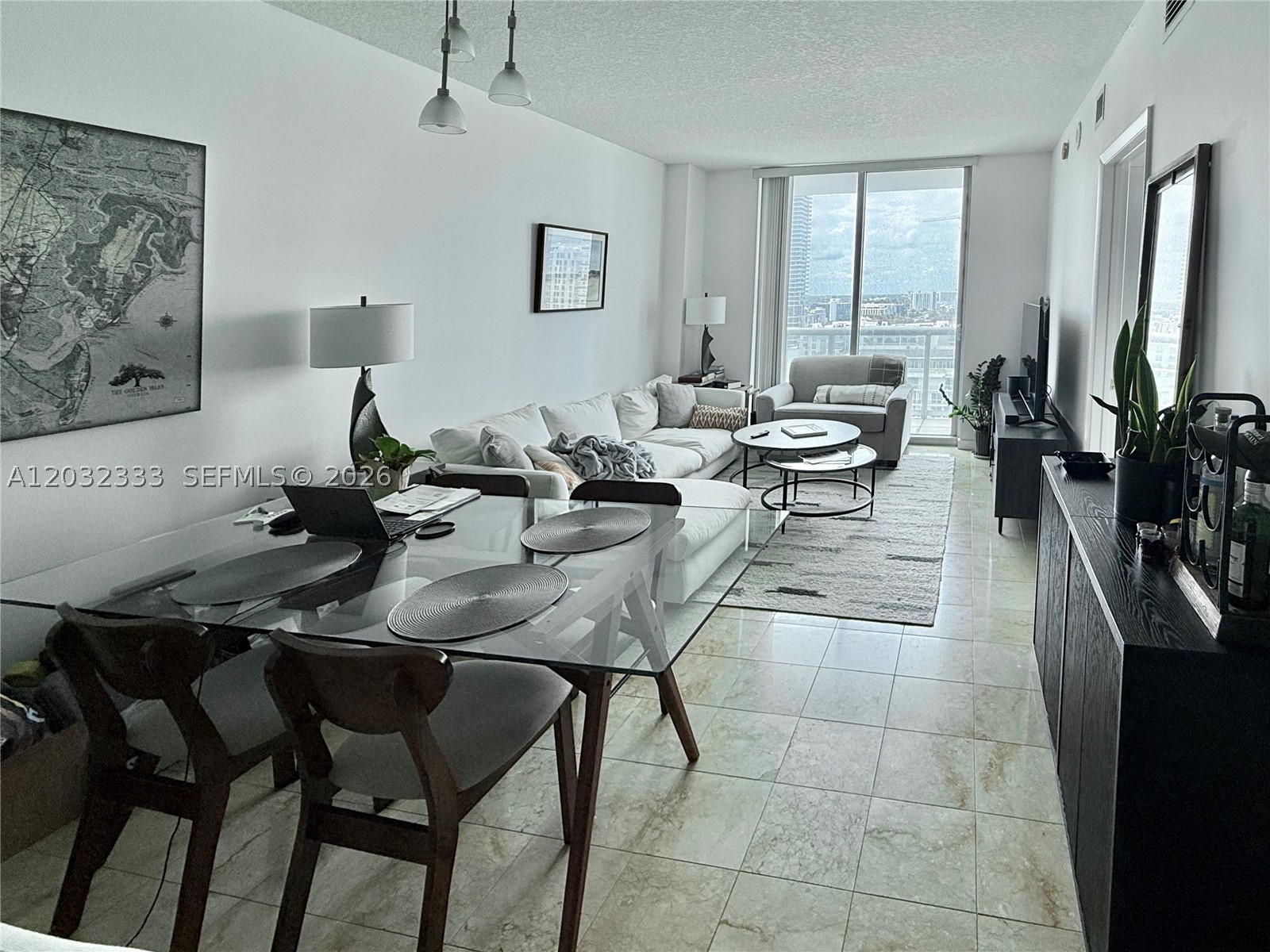 GALLERY ART CONDO - Residential Lease