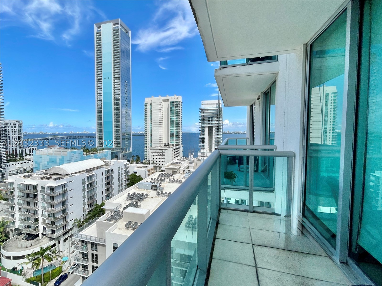 GALLERY ART CONDO - Residential Lease