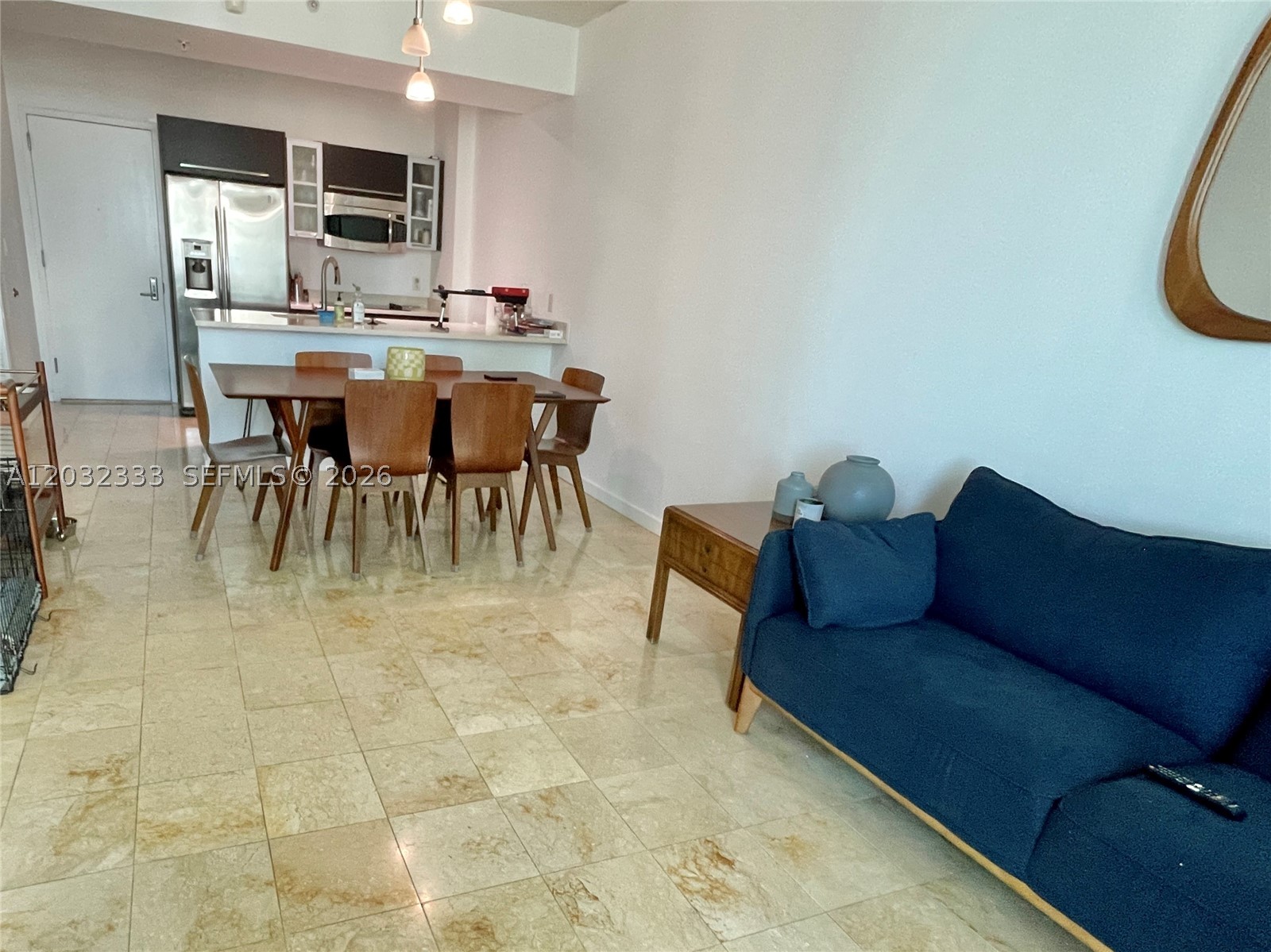 GALLERY ART CONDO - Residential Lease