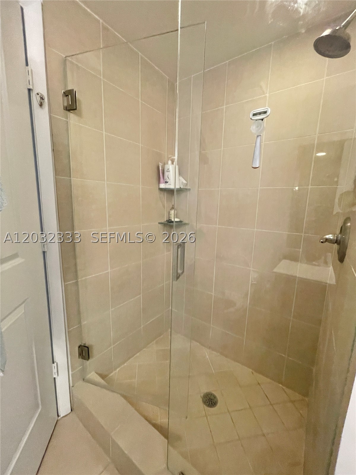 GALLERY ART CONDO - Residential Lease