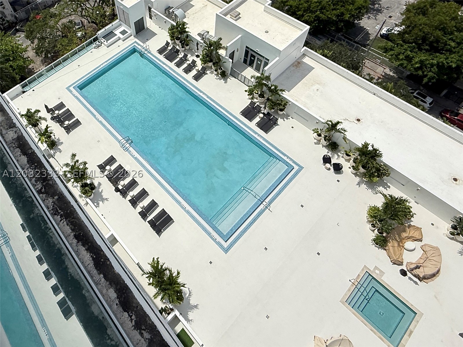 GALLERY ART CONDO - Residential Lease
