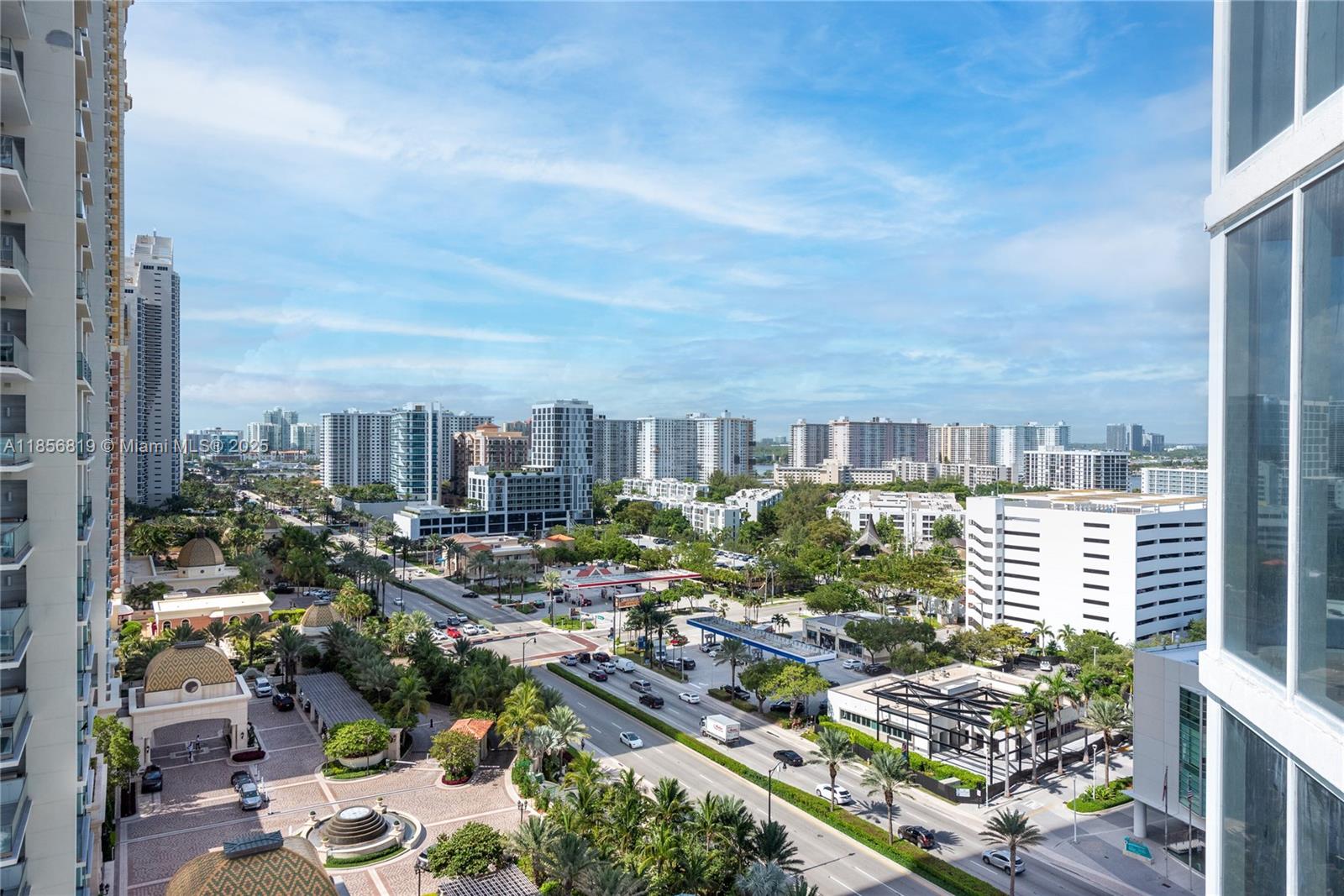 TRUMP INTERNATIONAL SONES - Residential
