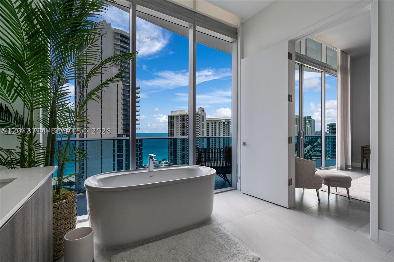 AURORA CONDOMINIUM - Residential