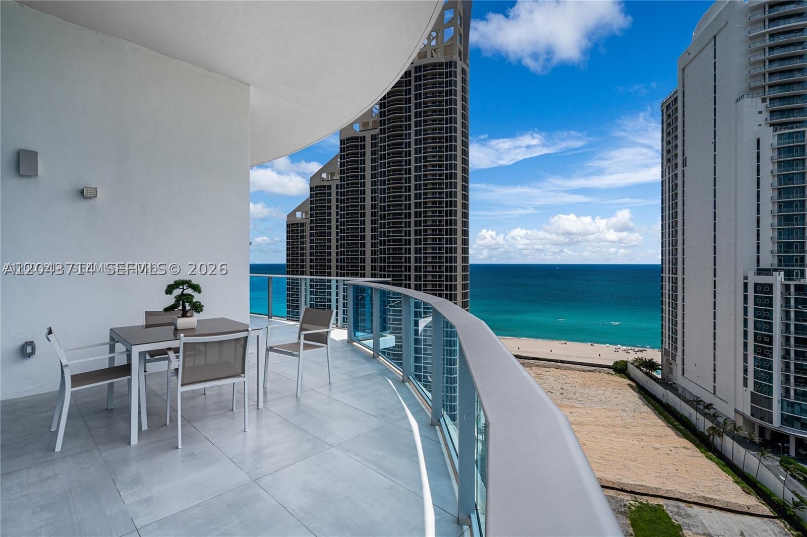 AURORA CONDOMINIUM - Residential
