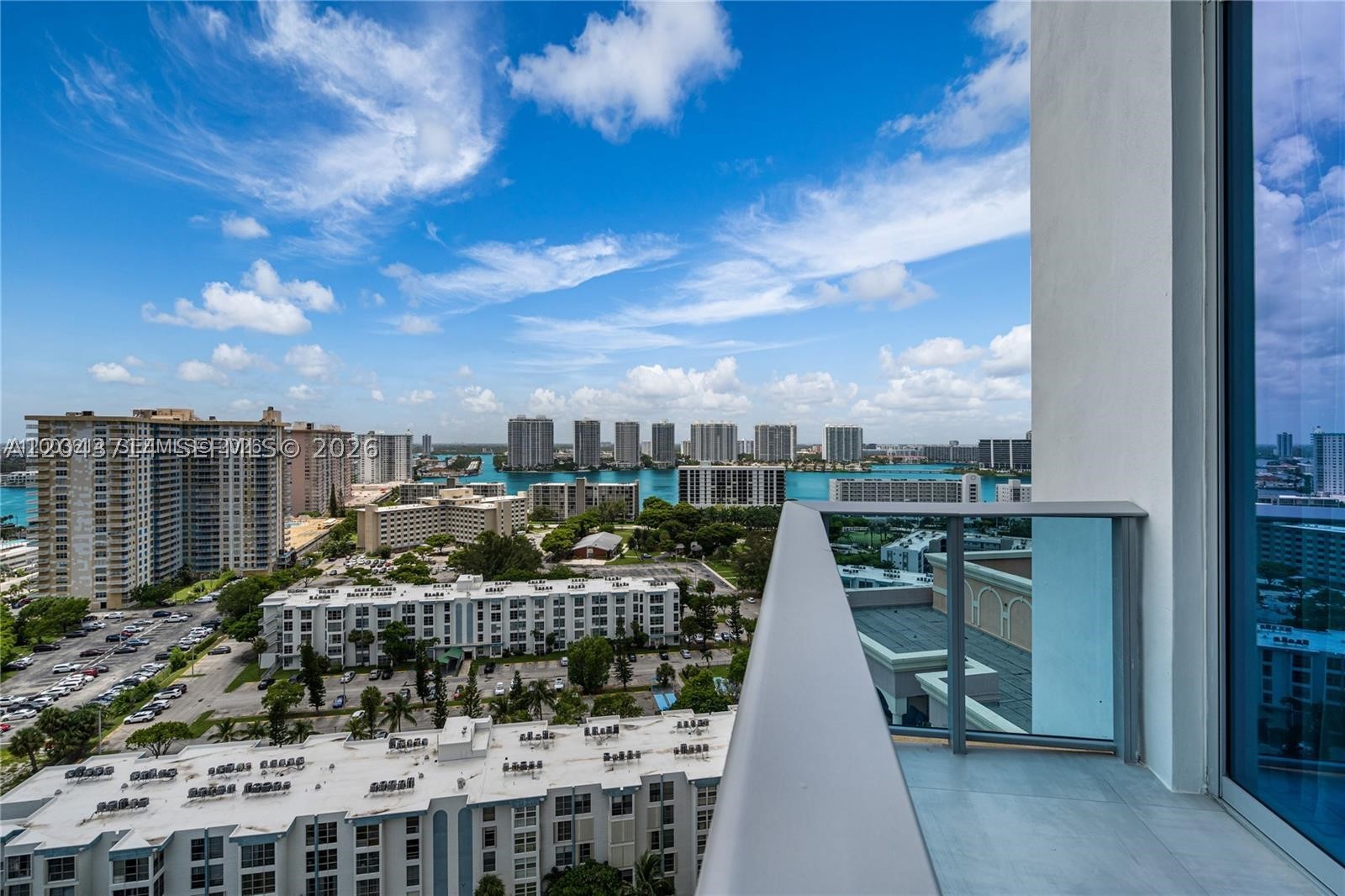AURORA CONDOMINIUM - Residential