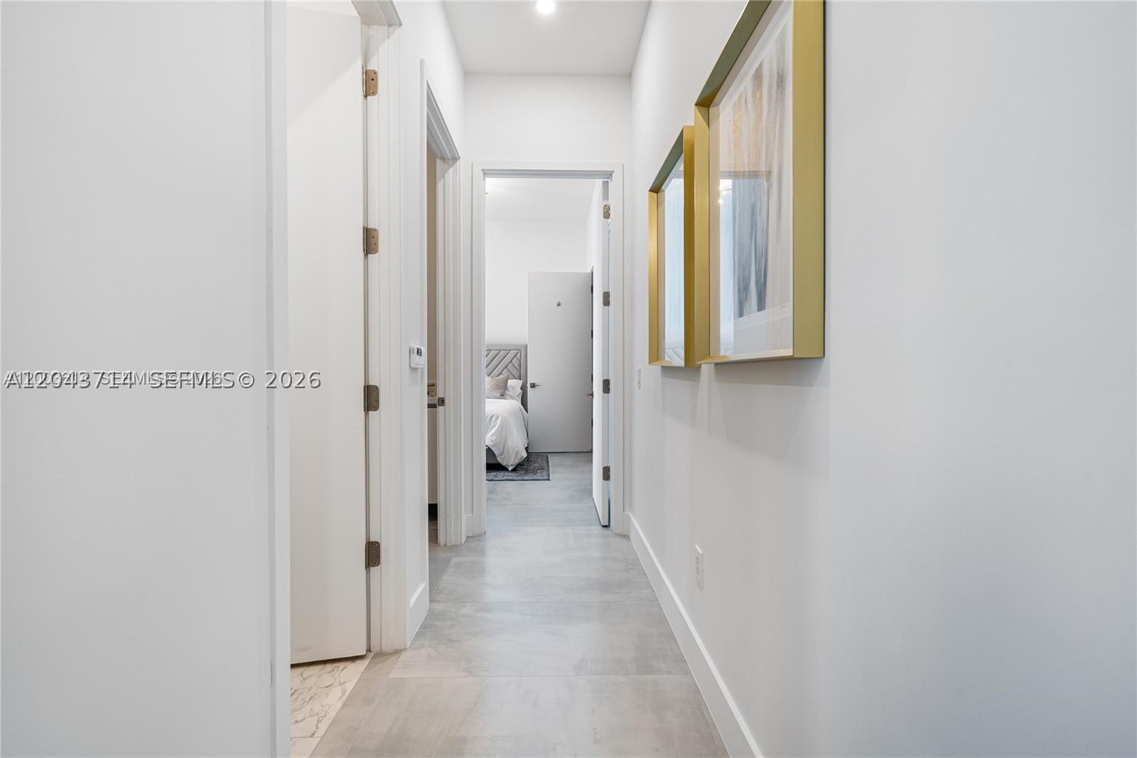AURORA CONDOMINIUM - Residential