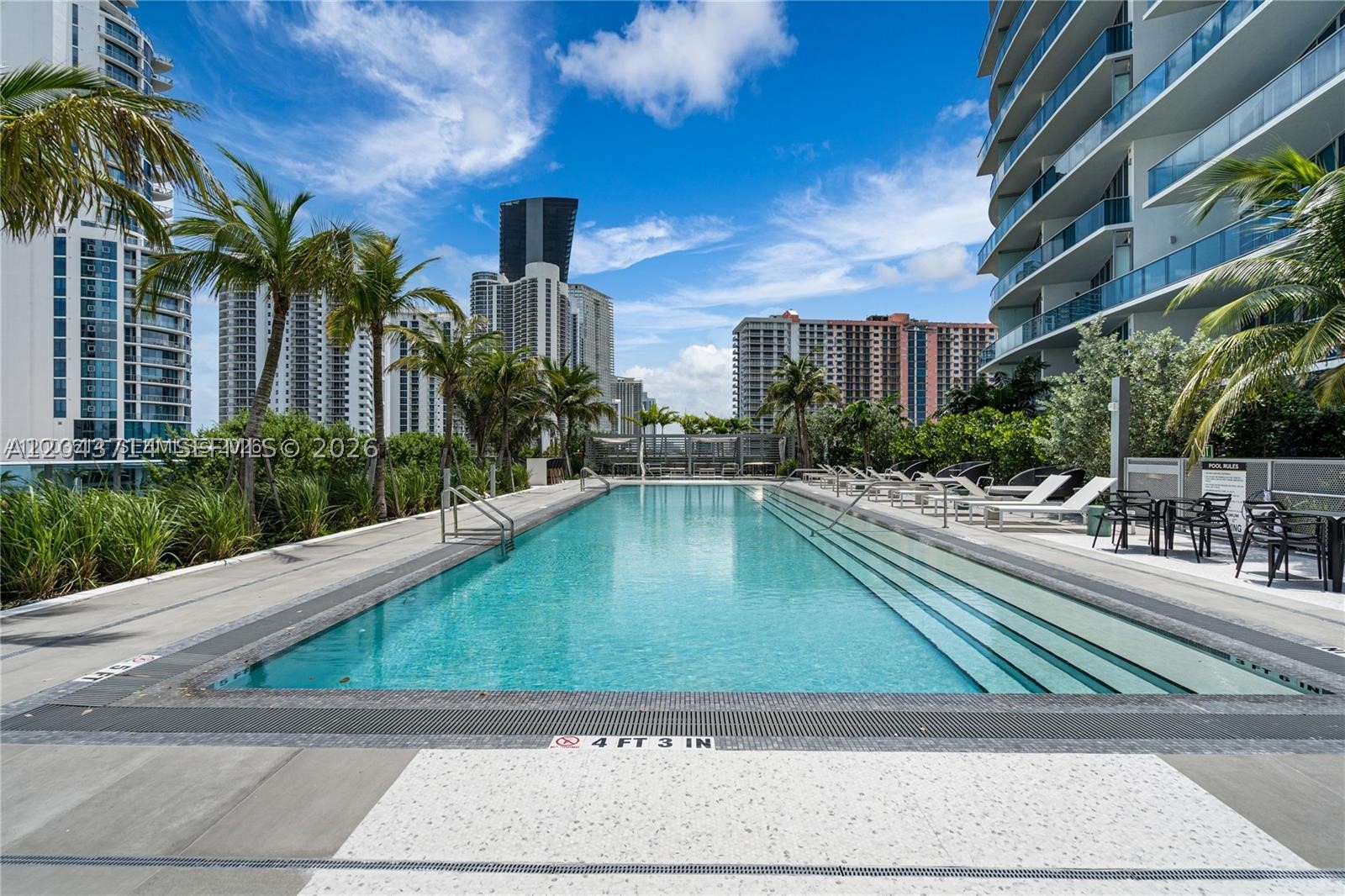 AURORA CONDOMINIUM - Residential
