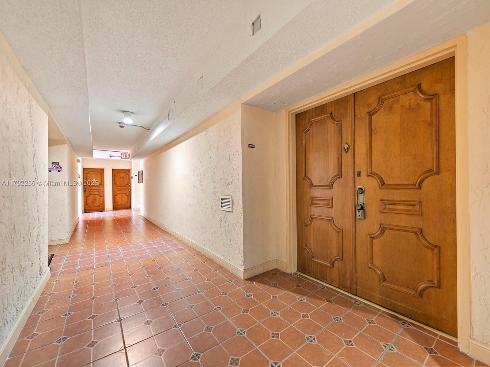 PENINSULA AT INTL GARDENS - Residential