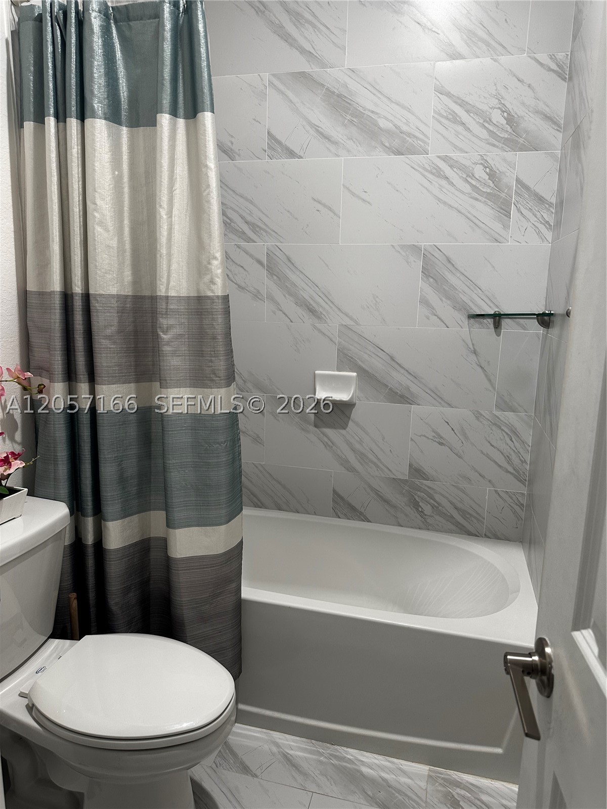 TOWNHOMES ON COCONUT PALM - Residential Lease