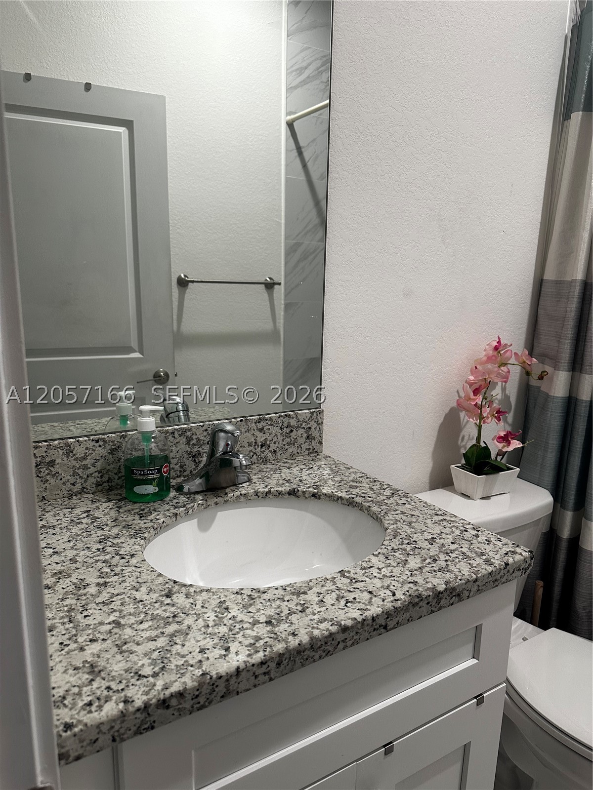 1 bedroom 1 Bathroom space with it's own independent entrance for one person. One parking space. Electric, water & internet included. Refrigerator, microwave & a shared washer & dryer. No pets. The entrance hallway is shared with the owner for access to the washer & dryer.