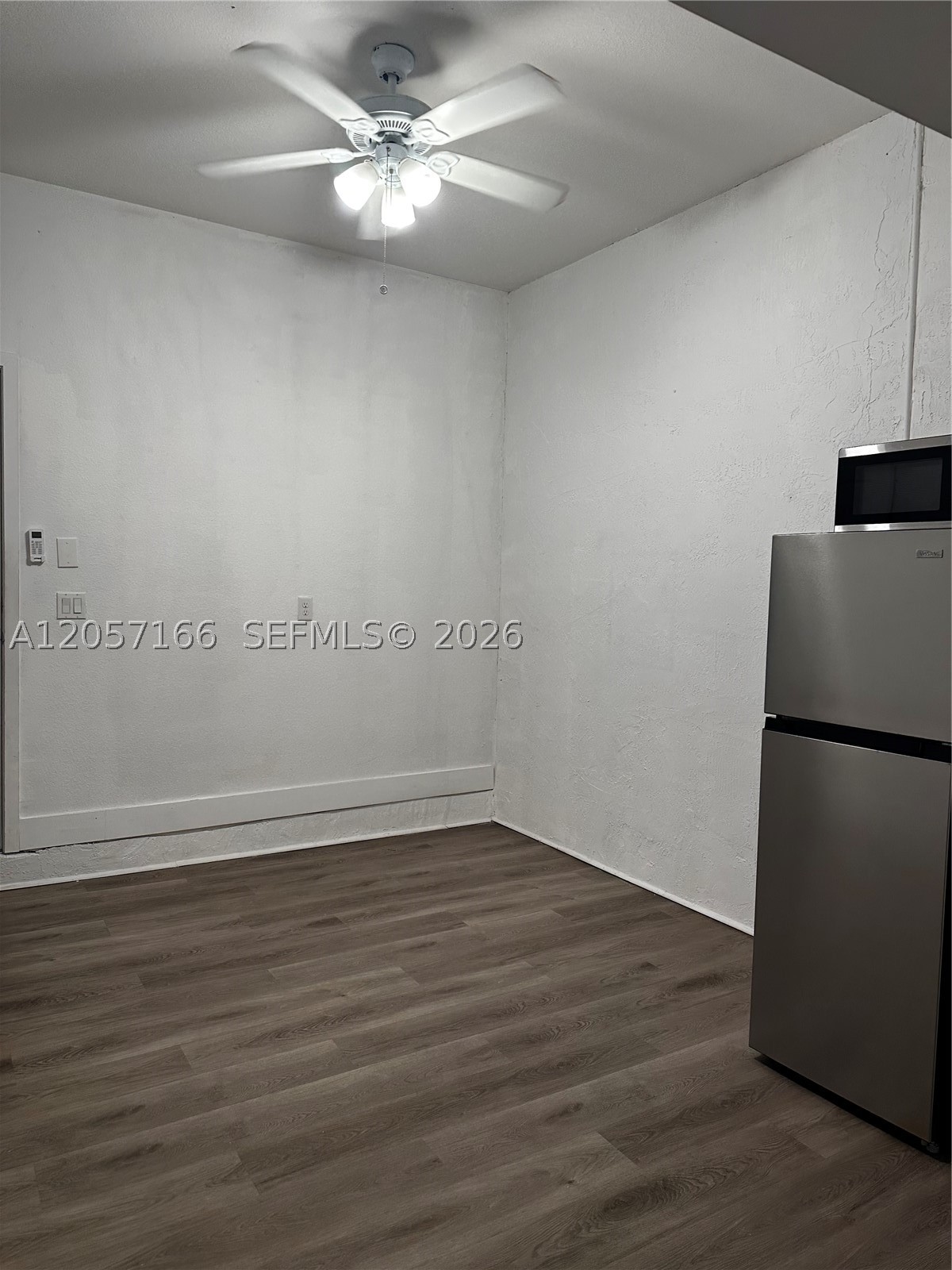 TOWNHOMES ON COCONUT PALM - Residential Lease
