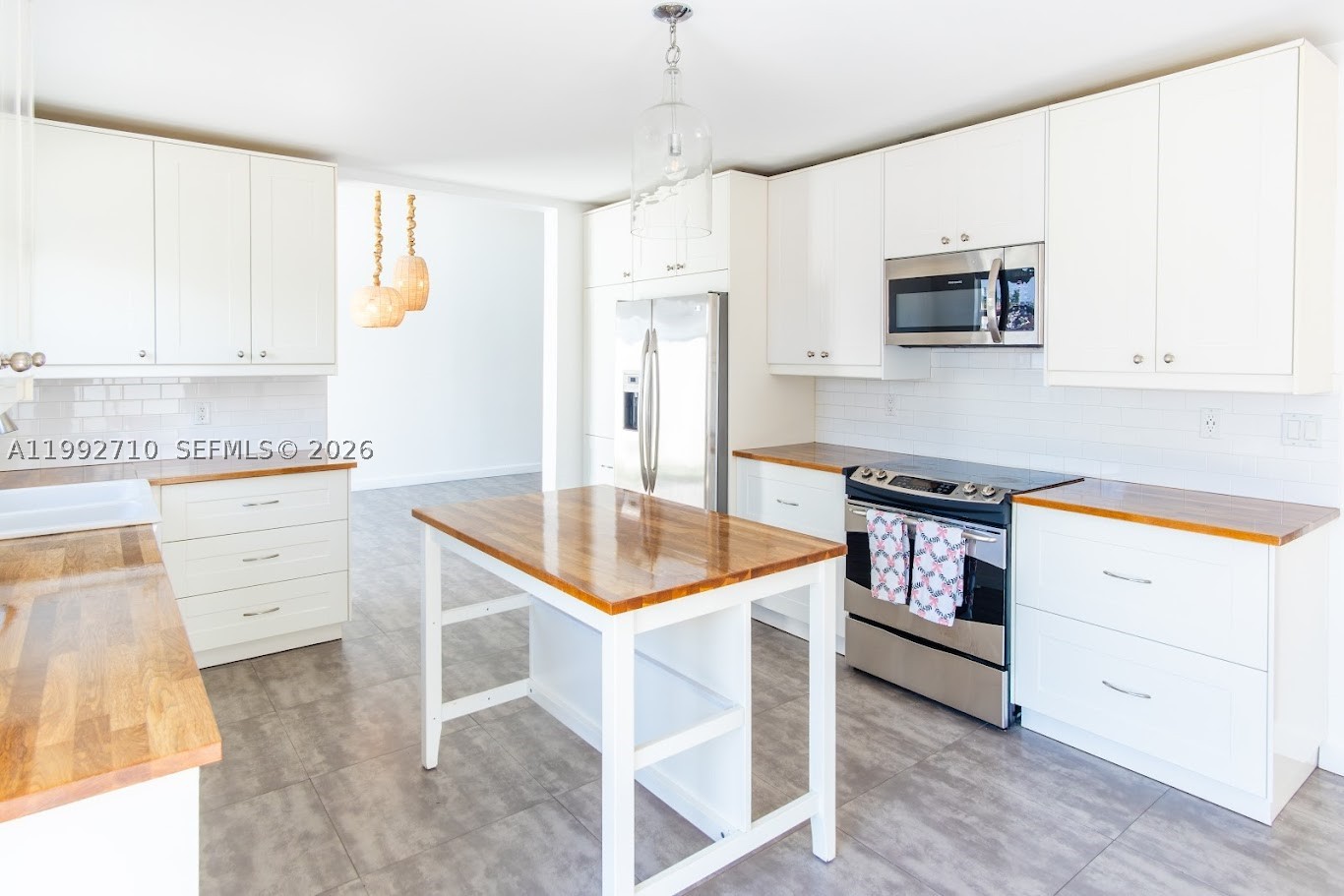 WESTWIND LAKES SEC 6 - Residential