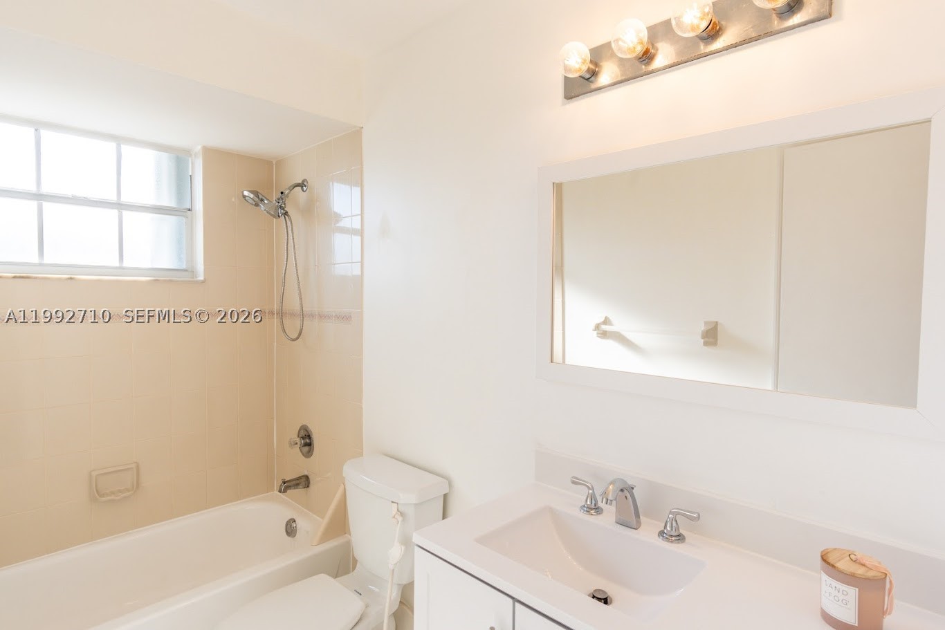WESTWIND LAKES SEC 6 - Residential