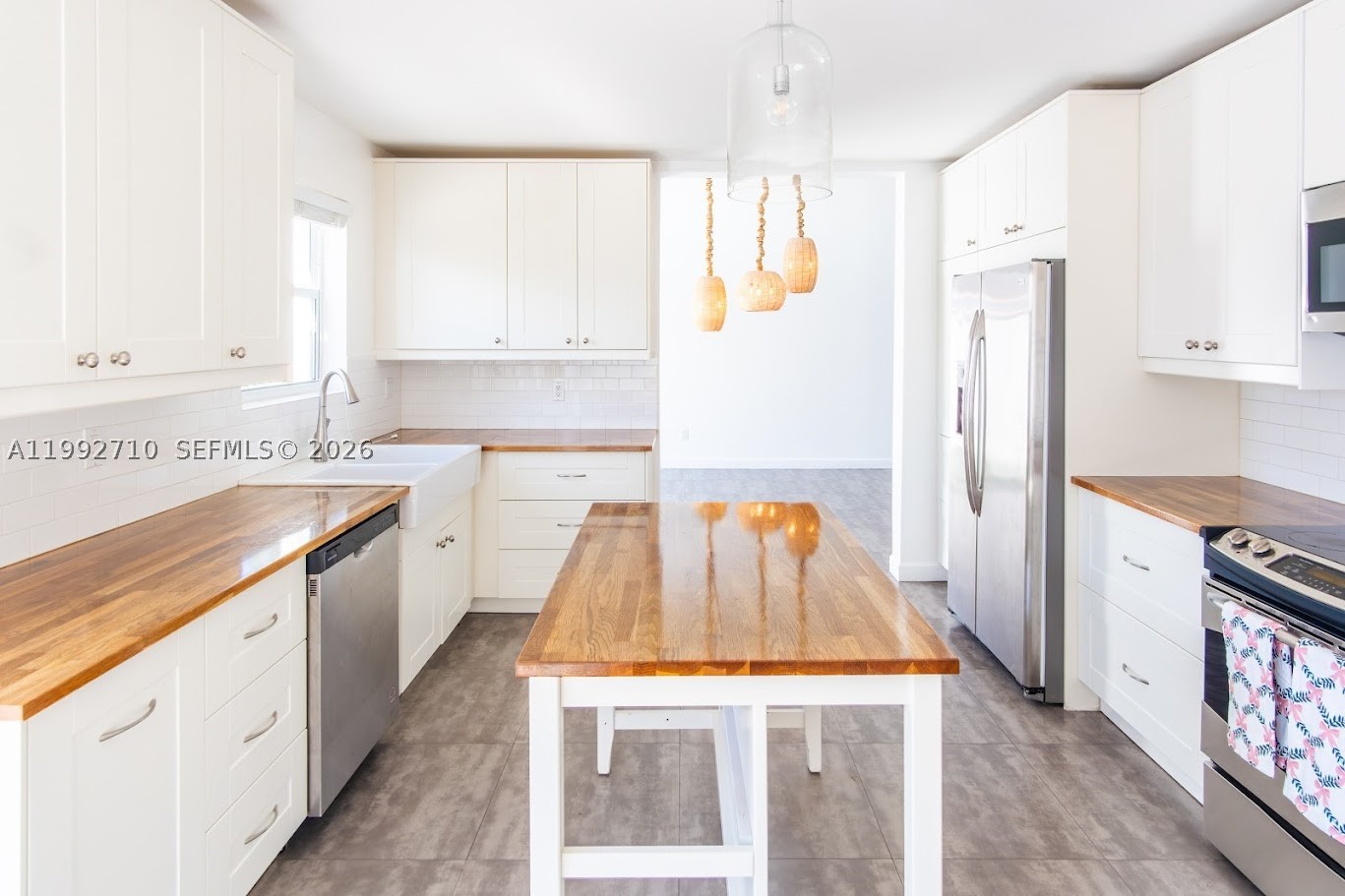 WESTWIND LAKES SEC 6 - Residential