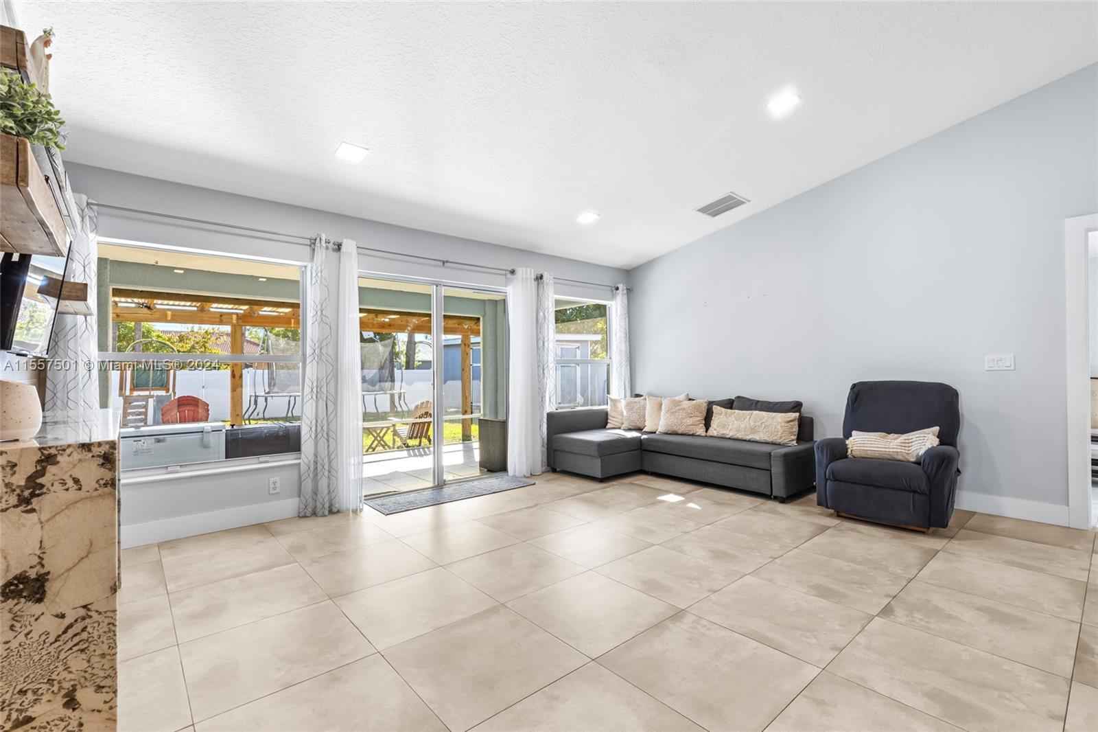 PORT ST LUCIE SECTION  31 - Residential