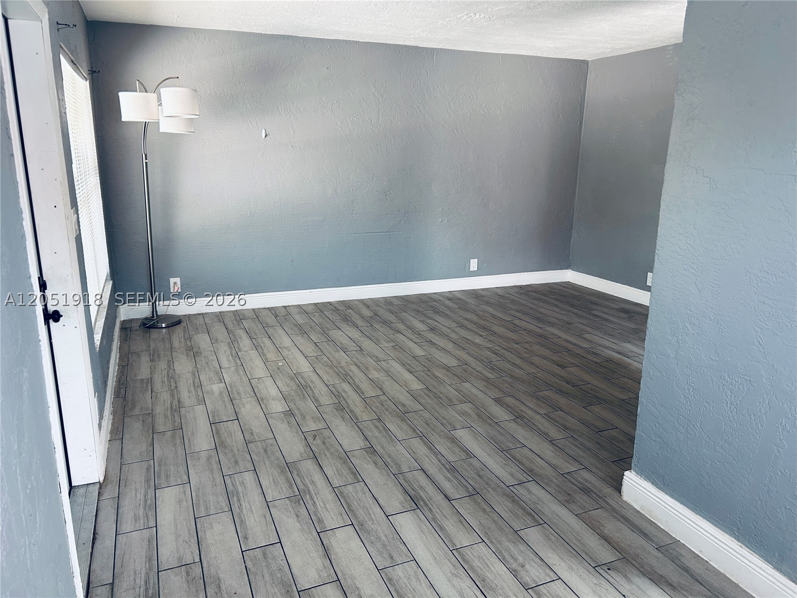 ROOSEVELT GARDENS 3RD ADD - Residential Lease