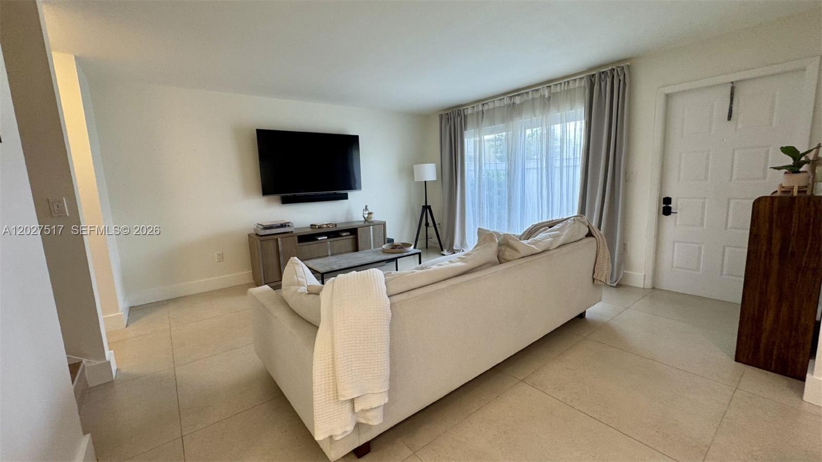 GABLES POINT CONDO I - Residential