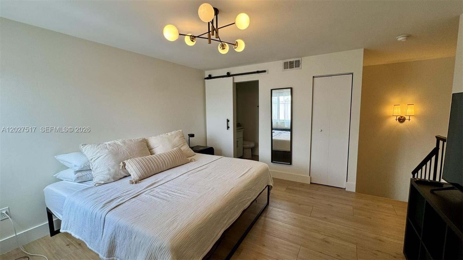 GABLES POINT CONDO I - Residential