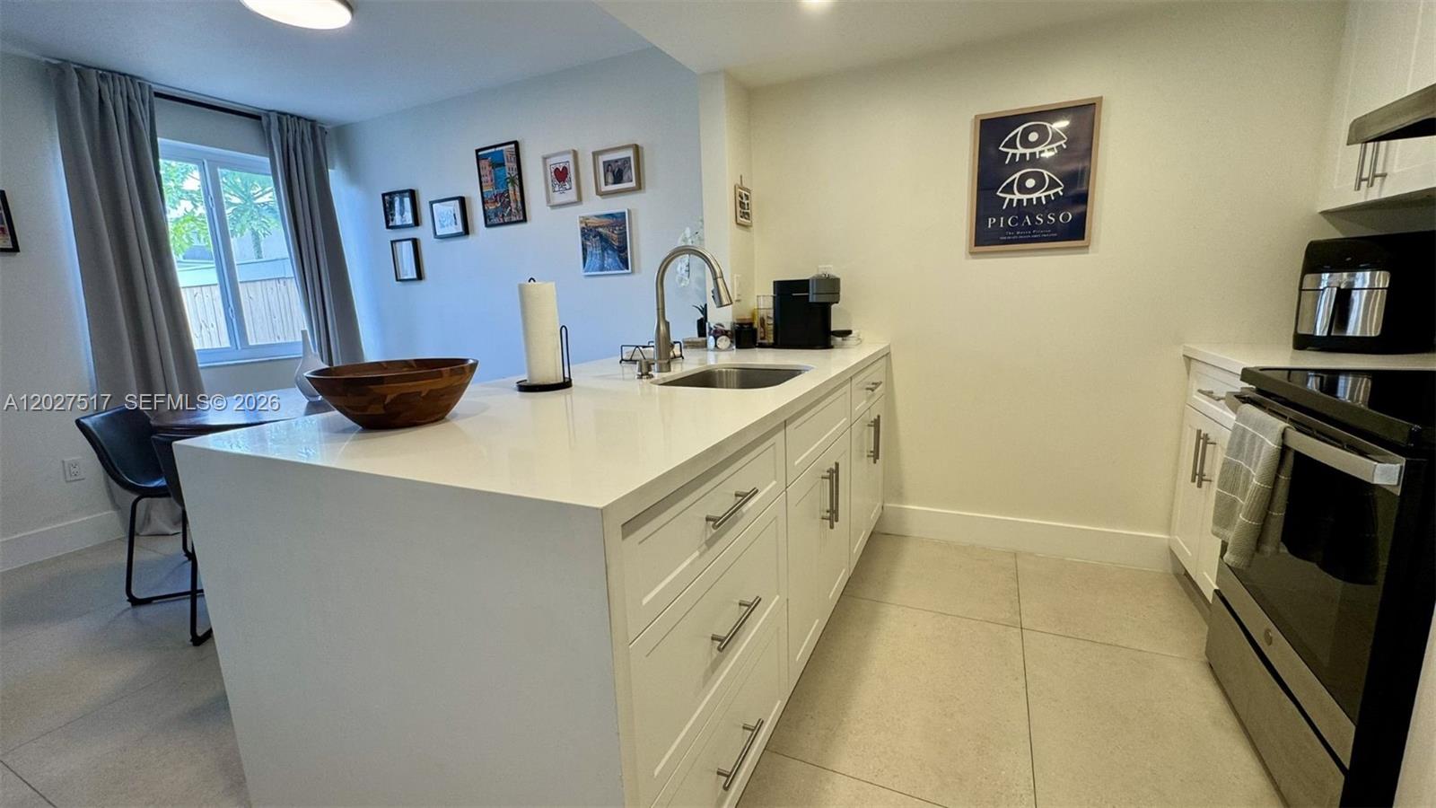 GABLES POINT CONDO I - Residential