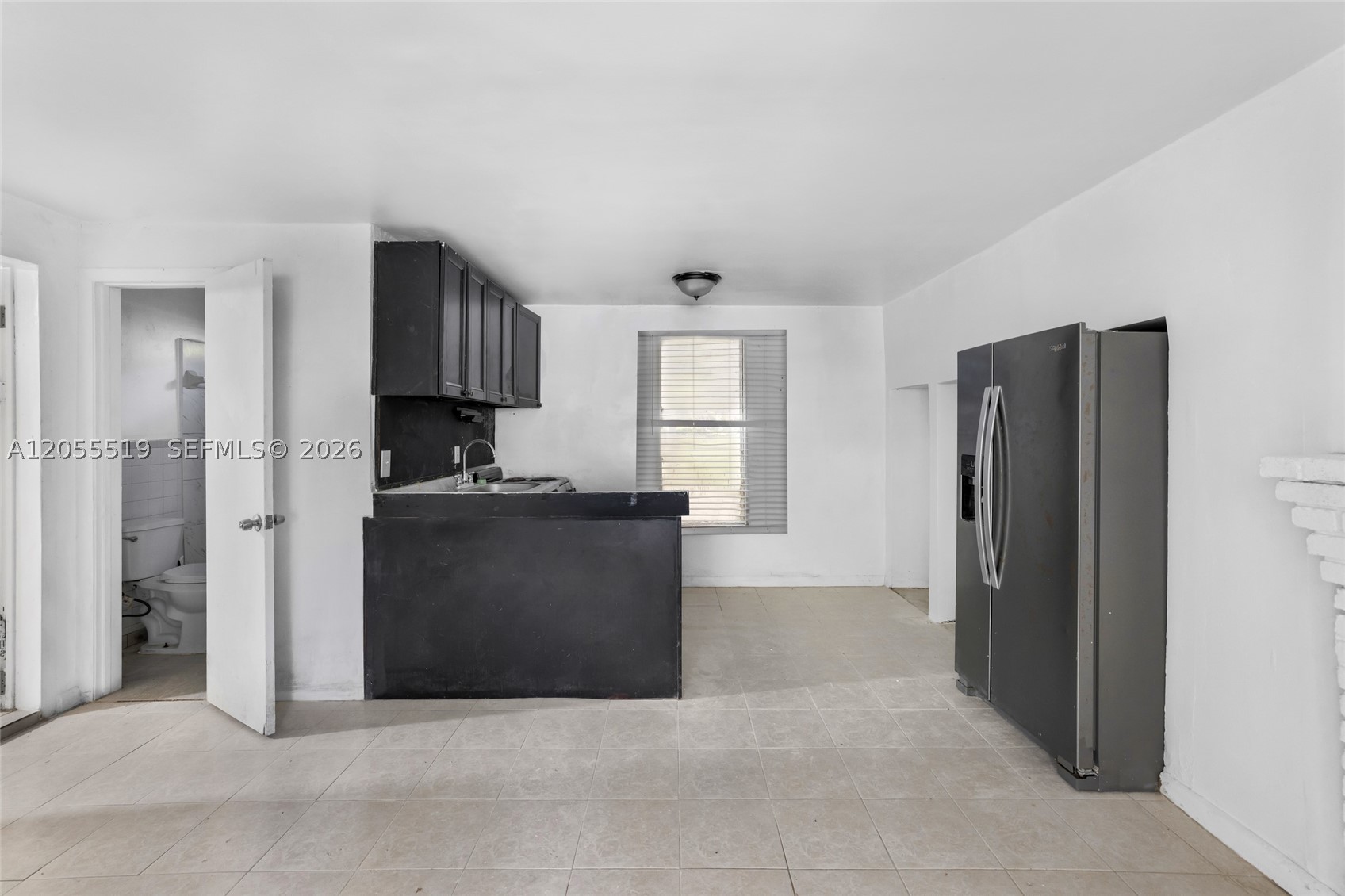 HOLLYWOOD LITTLE RANCHES - Residential