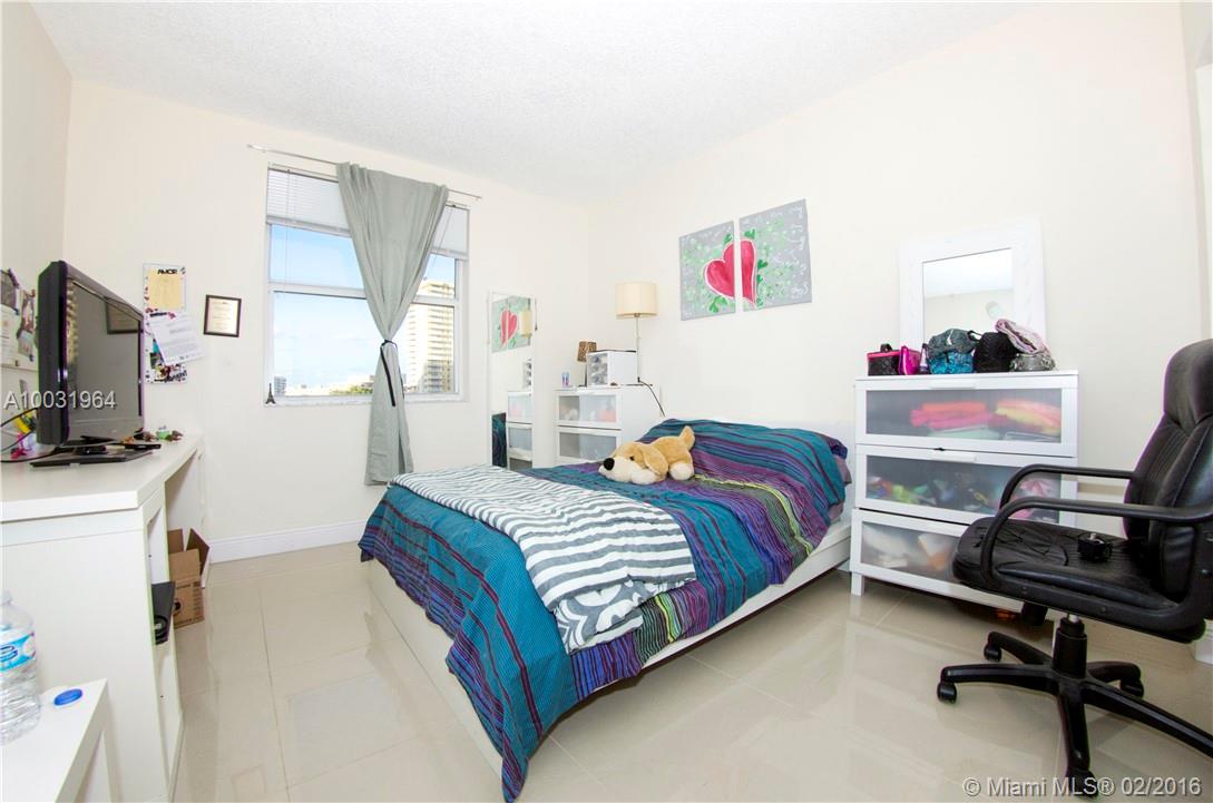 Porto Bellagio - Residential Lease