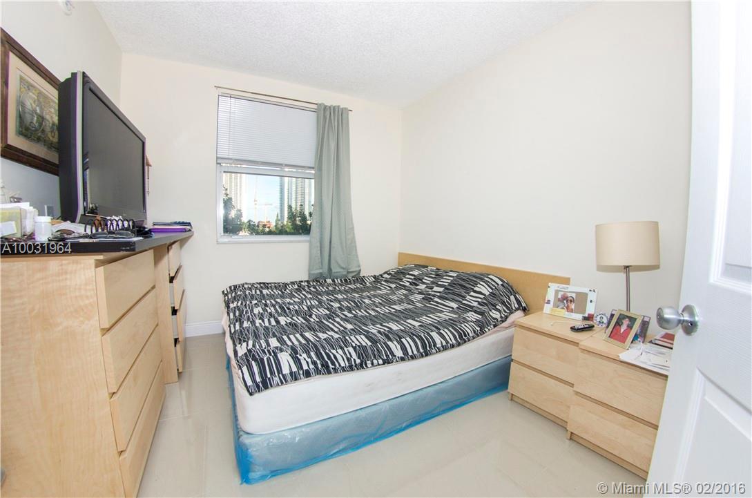 Porto Bellagio - Residential Lease