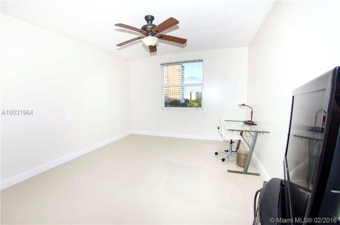 Porto Bellagio - Residential Lease