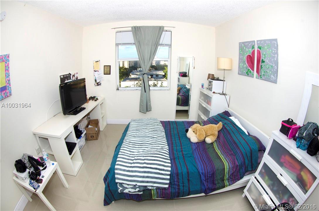 Porto Bellagio - Residential Lease