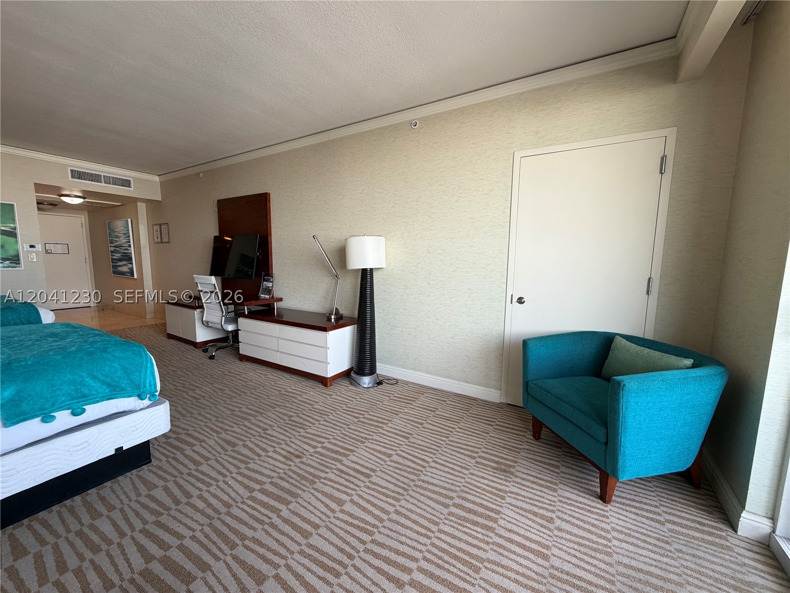 TRUMP INTERNATIONAL SONES - Residential